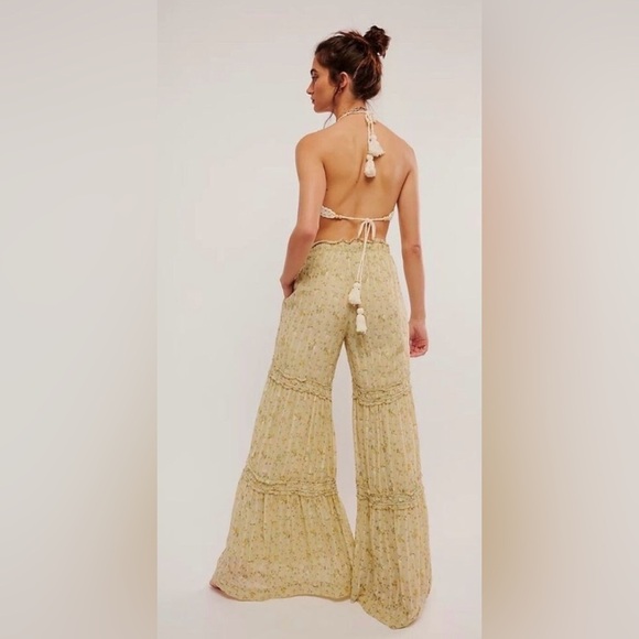 NEW WITH TAGS Free People Emmaline Pull On Tiered Pants ~ Large 🌼 - Picture 2 of 8